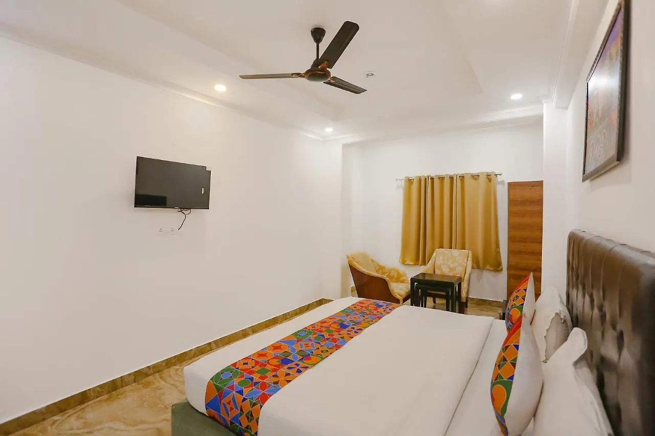 Fabexpress Taj Residency Near Yashobhoomi Convention Centre Hotel Delhi