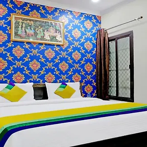 Hotel Itsy By Treebo - Ashoka Grand Varanasi