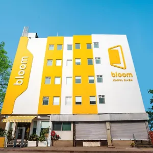 Bloom - Karol Bagh Otel
