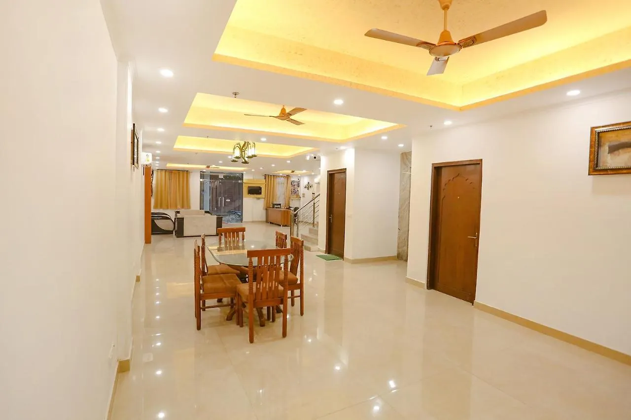 ***  Fabexpress Taj Residency Near Yashobhoomi Convention Centre 호텔 델리 인도