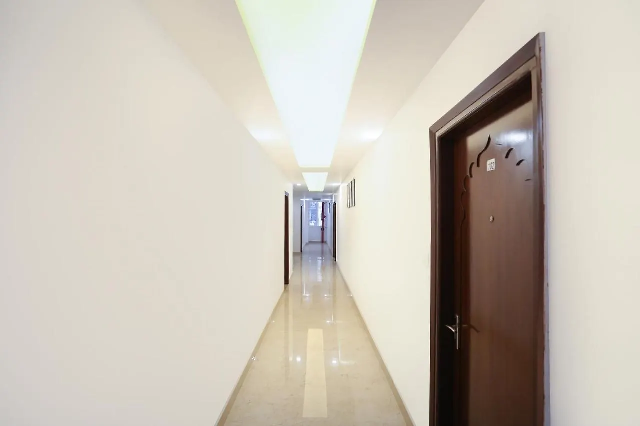 Fabexpress Taj Residency Near Yashobhoomi Convention Centre 호텔 델리