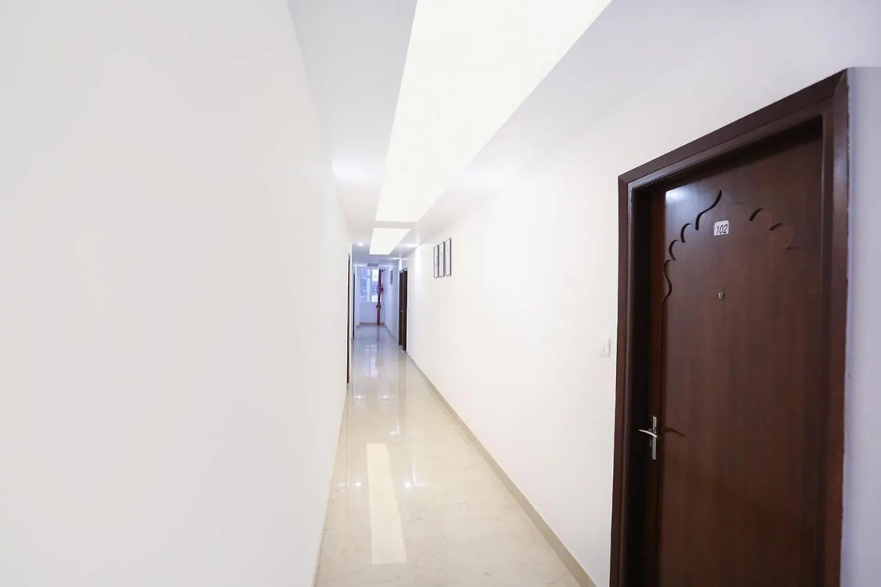 Fabexpress Taj Residency Near Yashobhoomi Convention Centre 호텔 델리